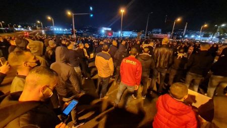 صور : وقفات غضب في طمرة والناصرة ضد العنف وتواطئ الشرطة